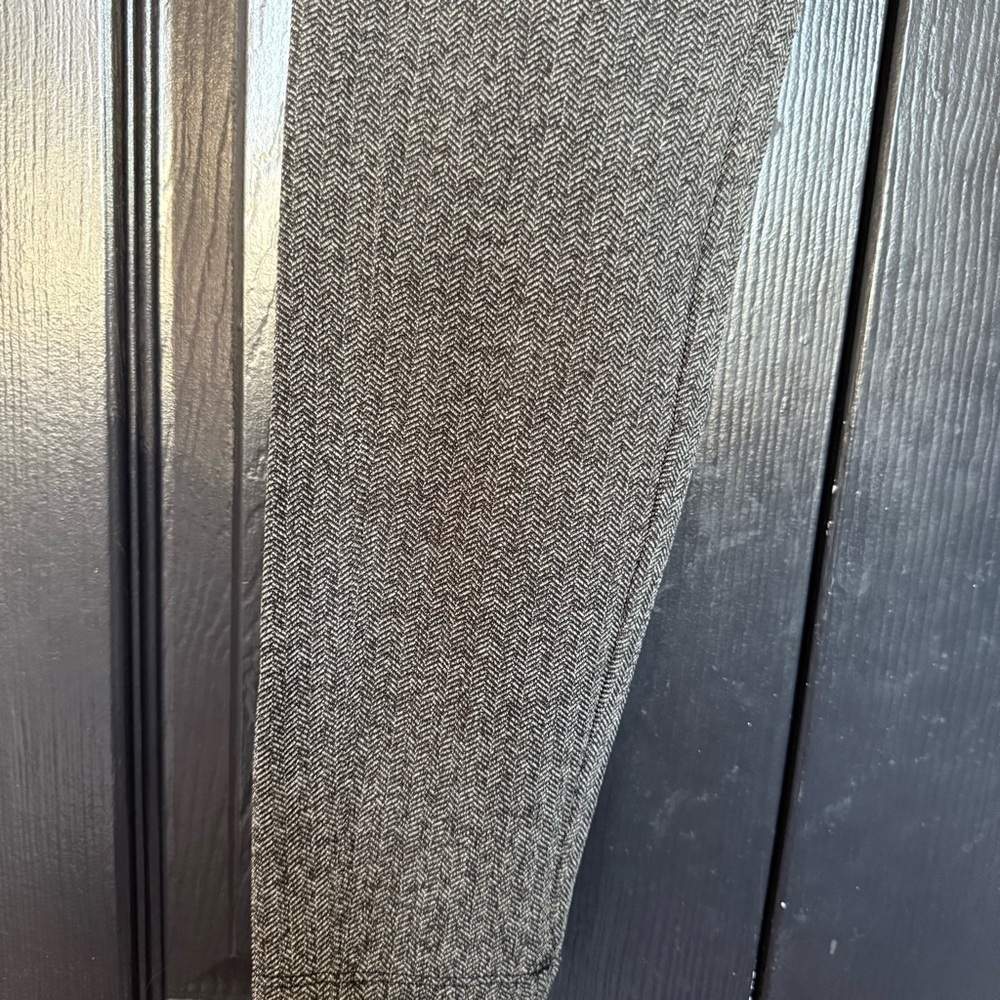 Athleta Delancey Black and Gray Herringbone Leggings with Zip Pockets Size M - Picture 3 of 7